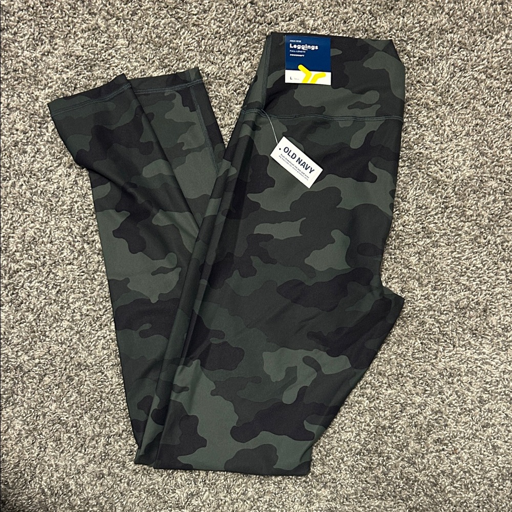 TALL Old Navy Womens Camouflage Leggings